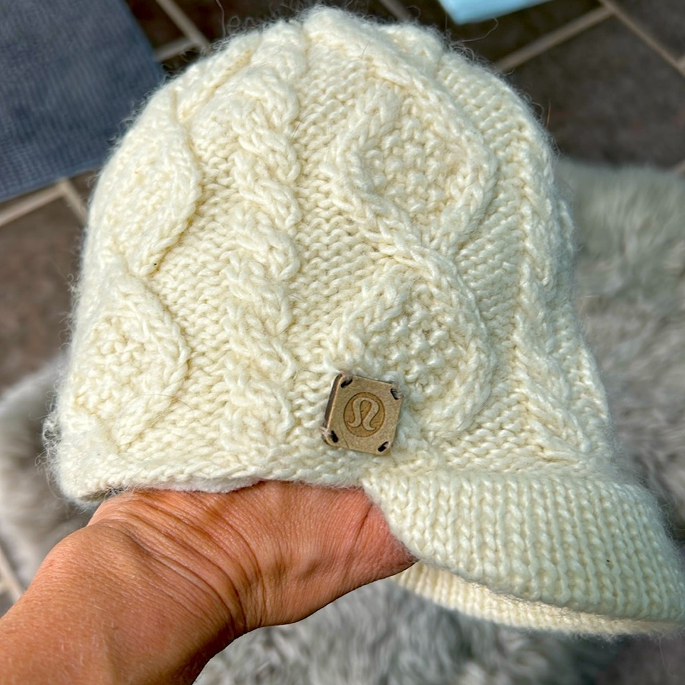Lululemon fleece Brimmed hat